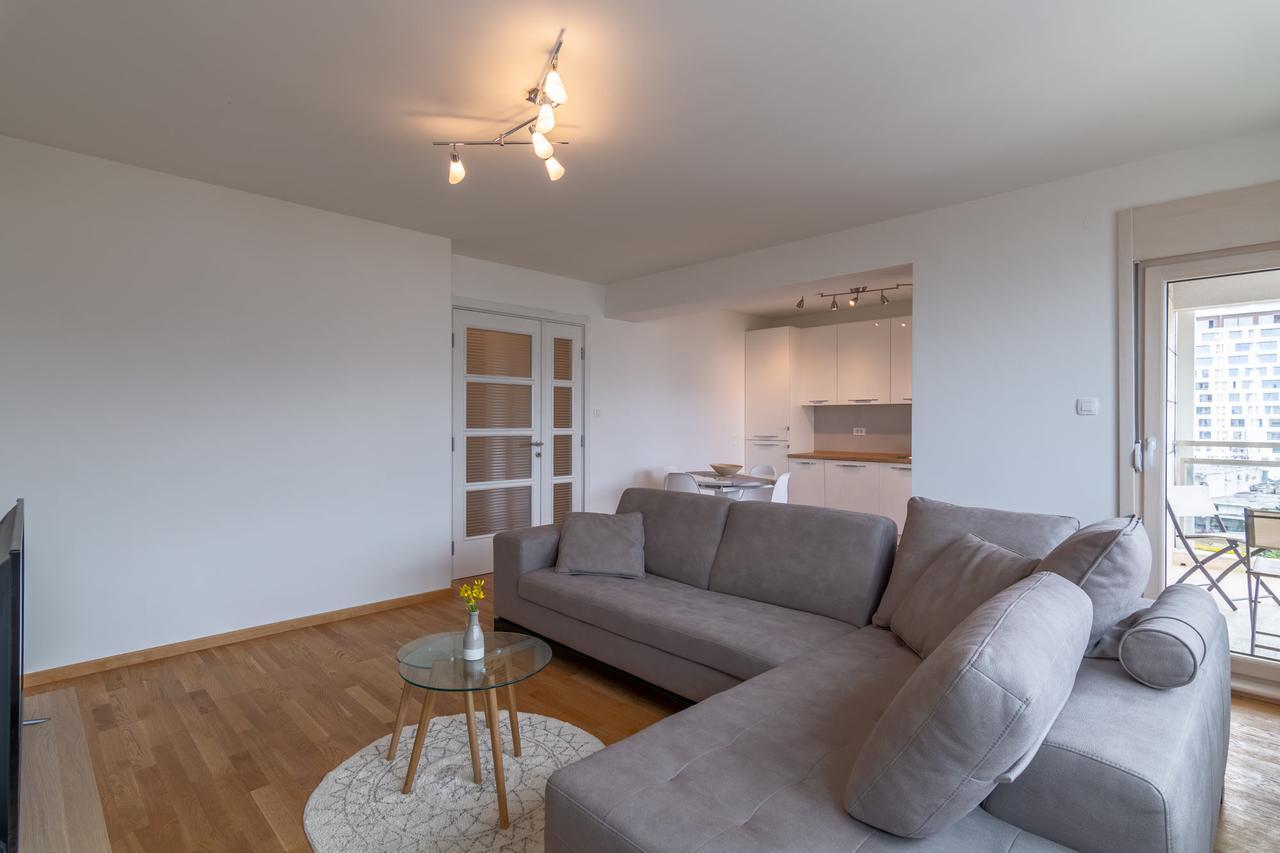 Luxury Seaside Aparthotel Budva