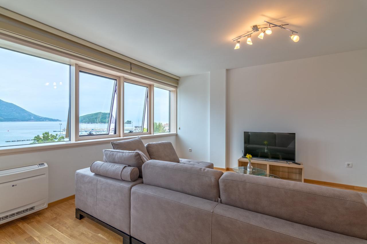 Luxury Seaside Aparthotel Budva